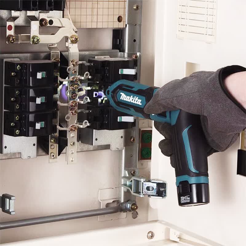 Destornillador Eléctrico Plega - Electronics Repair Team reseña y precio